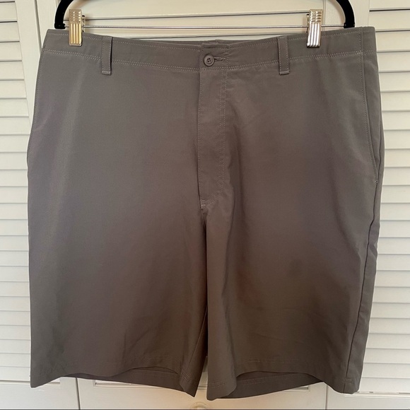 Golf America Men’s Shorts - Size 36 - Picture 2 of 4